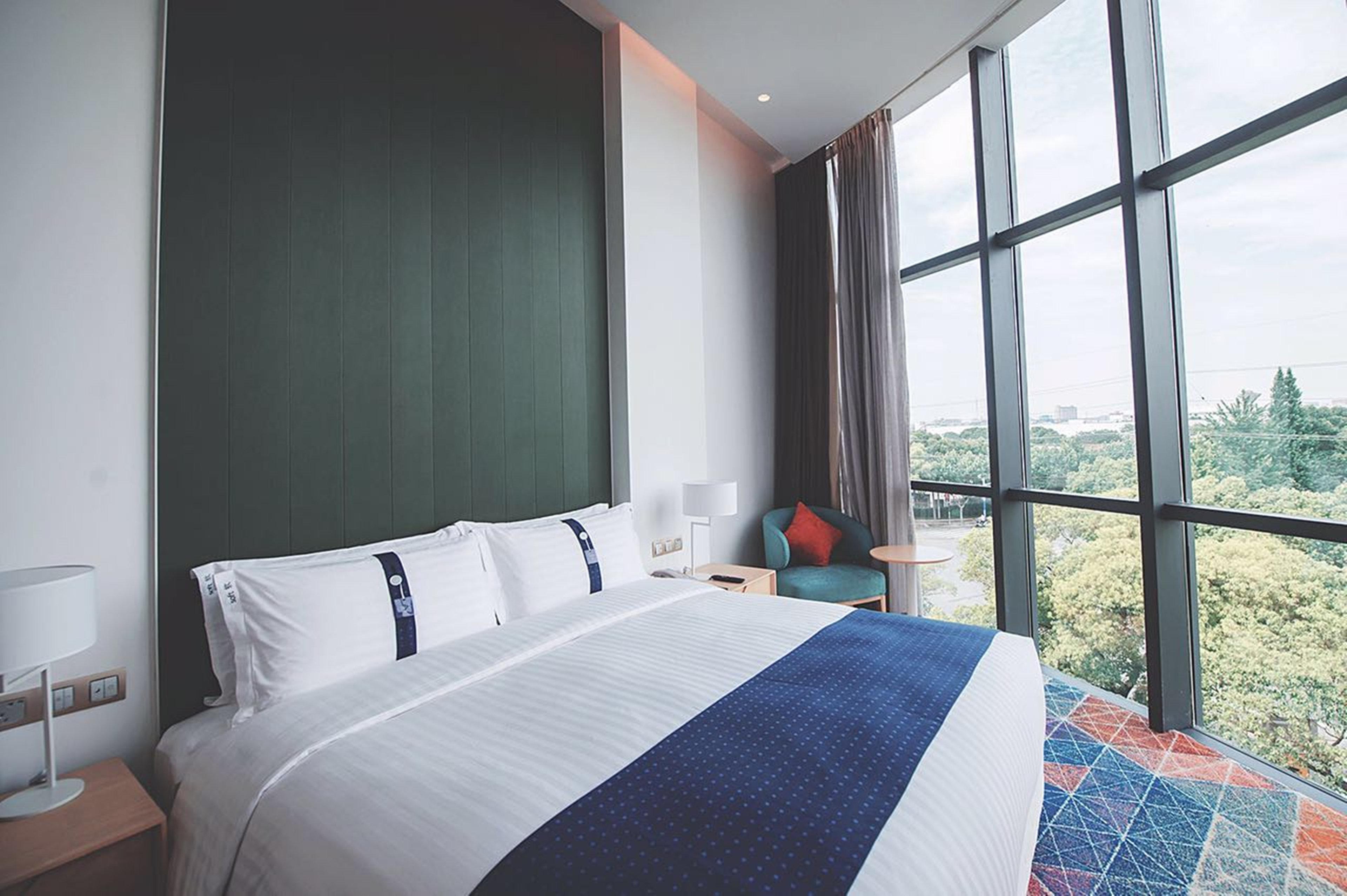 Holiday Inn Express Shanghai Songjiang Fangta By Ihg Екстериор снимка