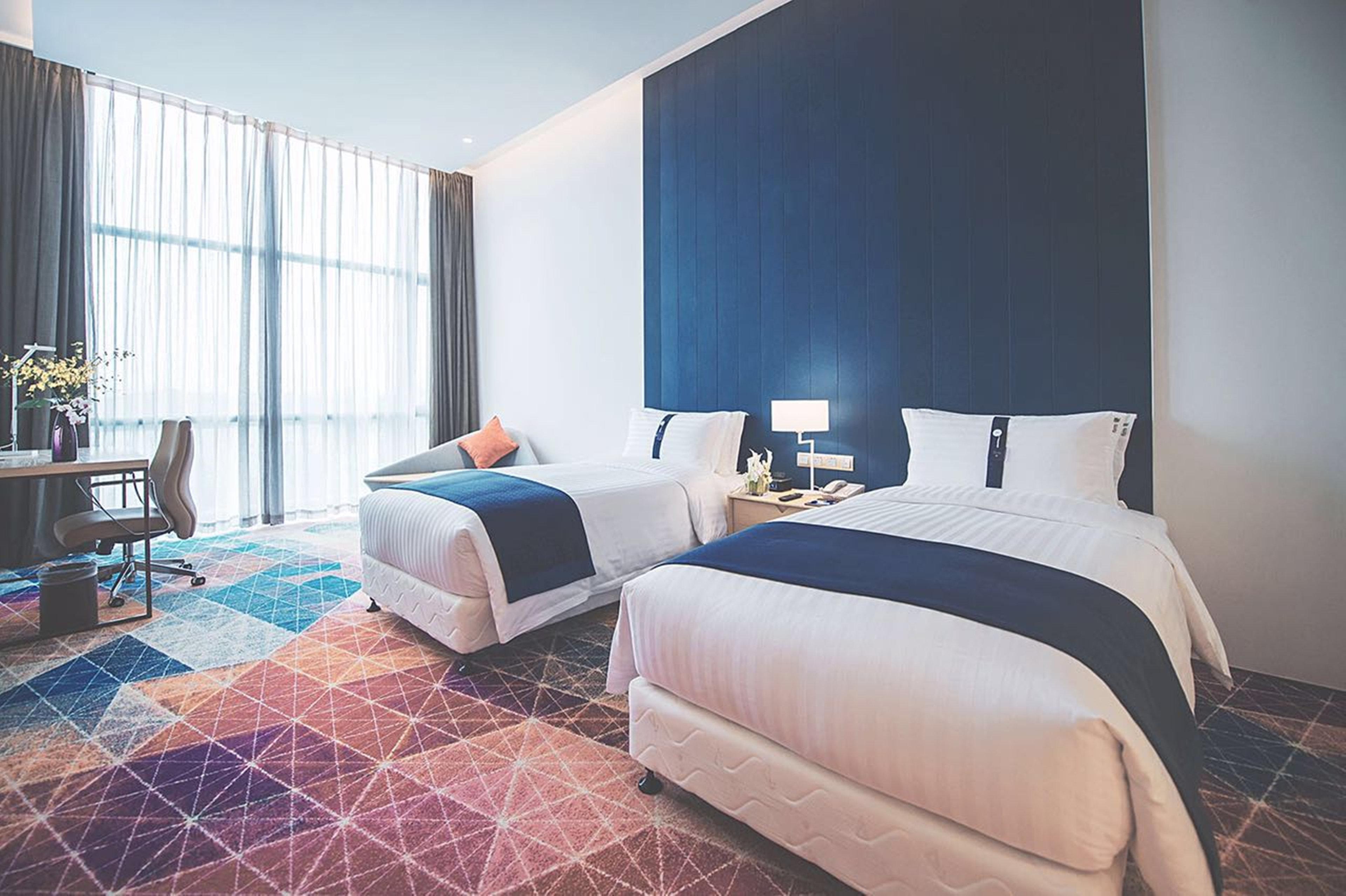 Holiday Inn Express Shanghai Songjiang Fangta By Ihg Екстериор снимка