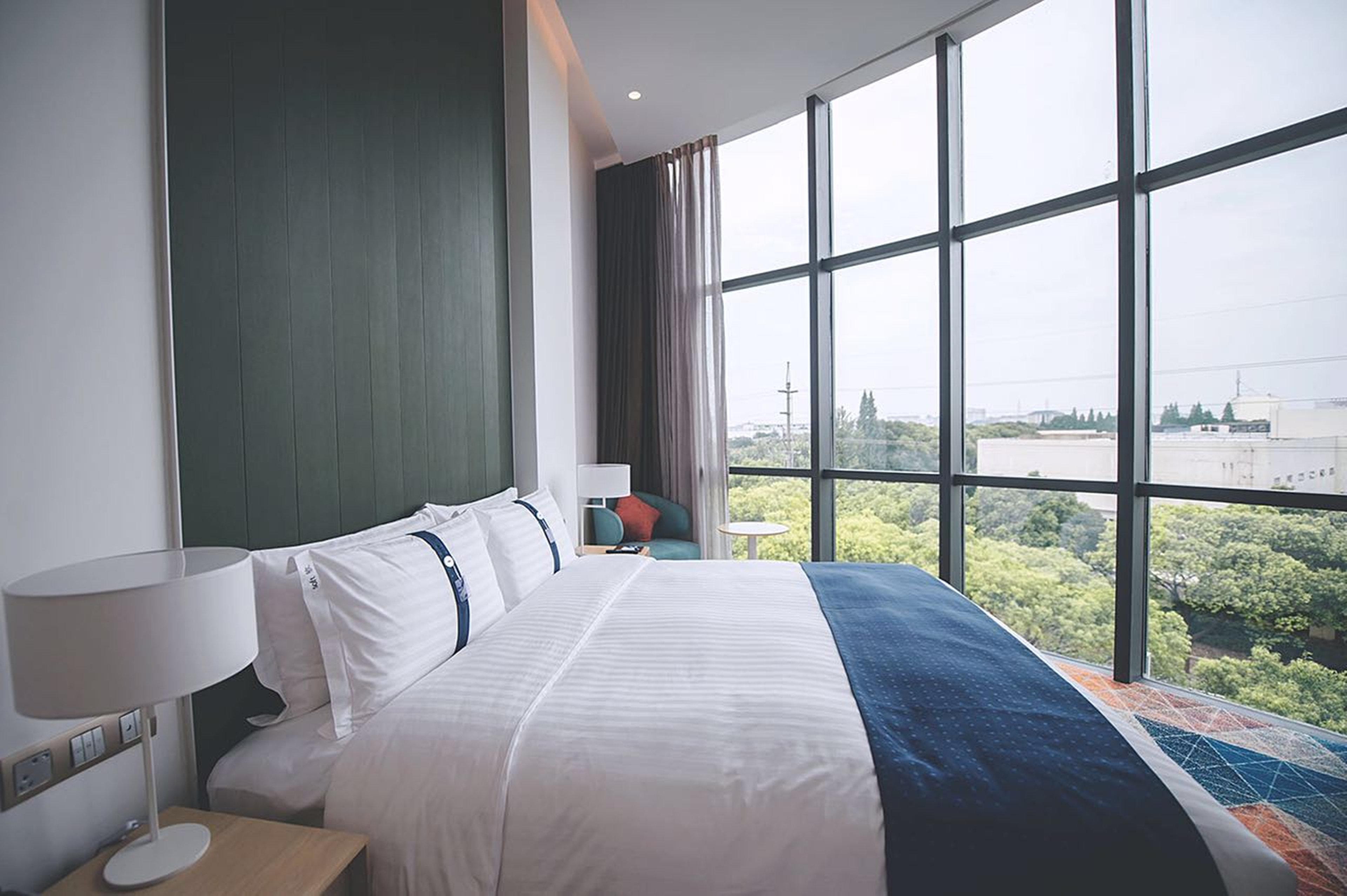 Holiday Inn Express Shanghai Songjiang Fangta By Ihg Екстериор снимка