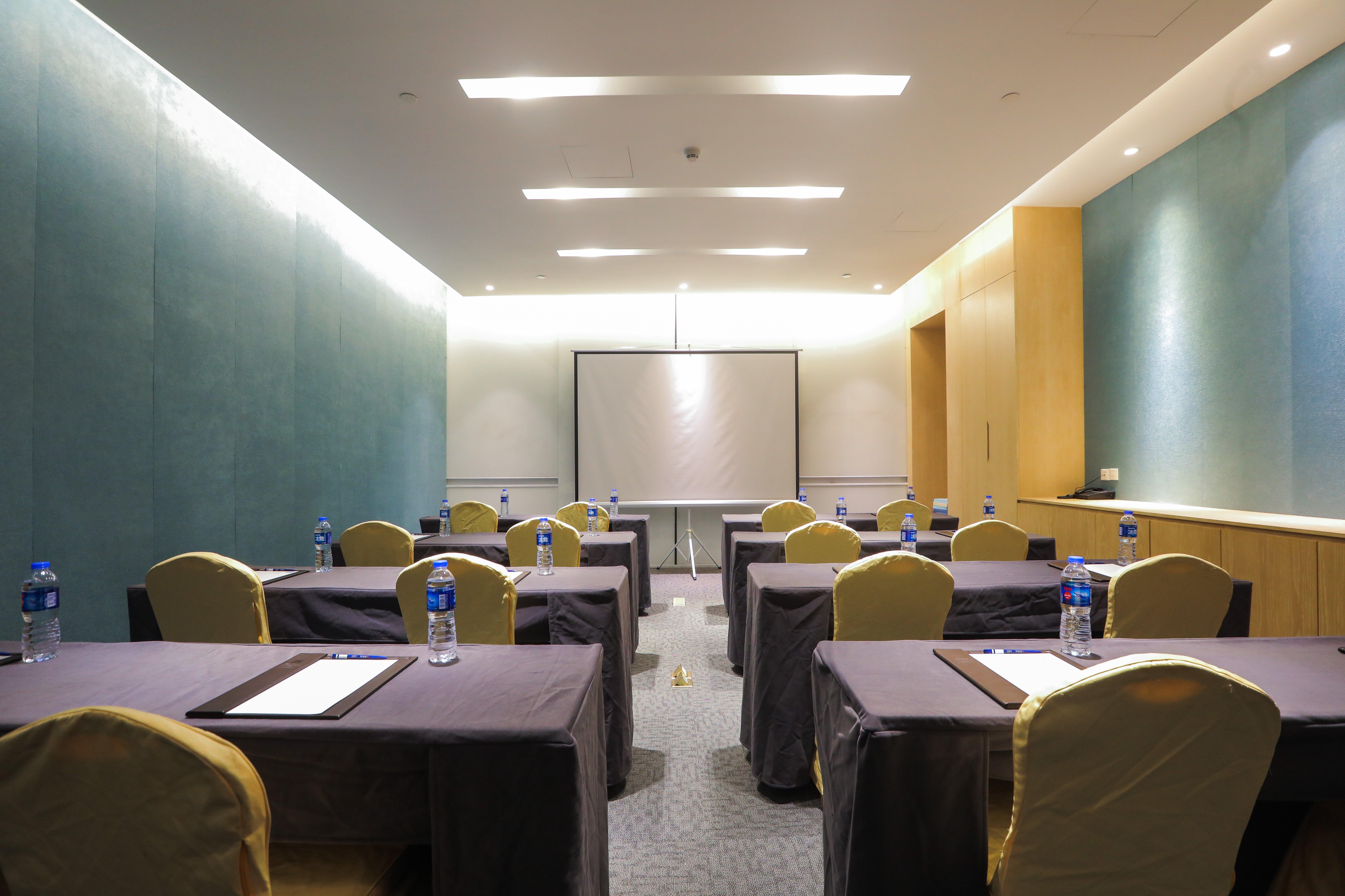 Holiday Inn Express Shanghai Songjiang Fangta By Ihg Екстериор снимка